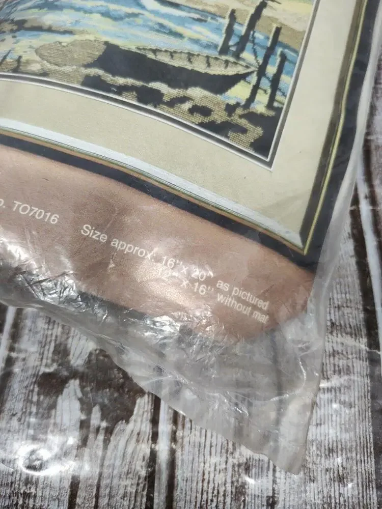 1985 Bernat WN7016 Storm Tide Needlepoint Kit 16"x20" Frame 1985 New Sealed - Picture 5 of 6